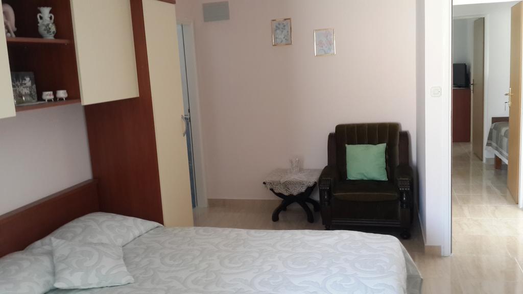 Apartment Ivo Mazic Sreser Bagian luar foto