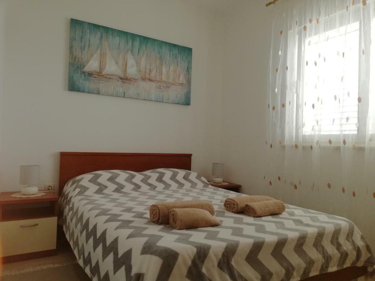 Apartment Ivo Mazic Sreser Bagian luar foto